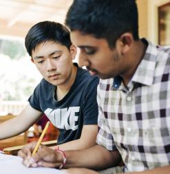 SUMaC Students Work Together